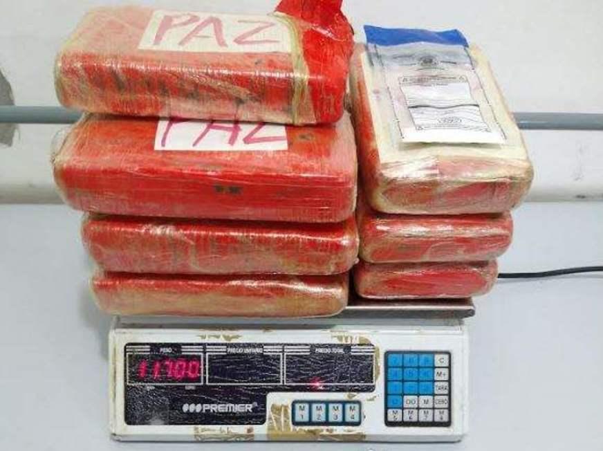 Polícia Federal prende trio com 11,7 kg de cocaína em Tabatinga
