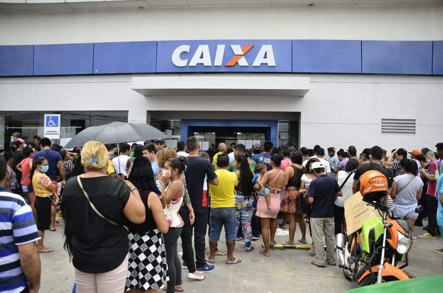 Falta de percepção do risco contribui para queda no isolamento, avalia sociólogo