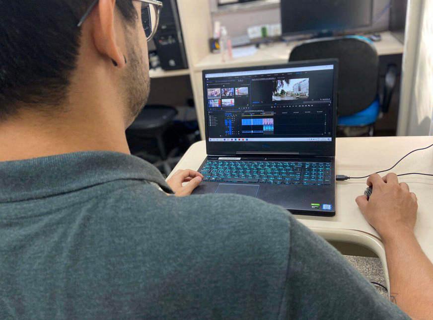 Editais e programas de apoio estão disponíveis para a classe artística