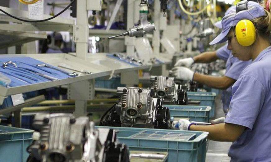 Produção industrial cresce 0,5% de janeiro para fevereiro