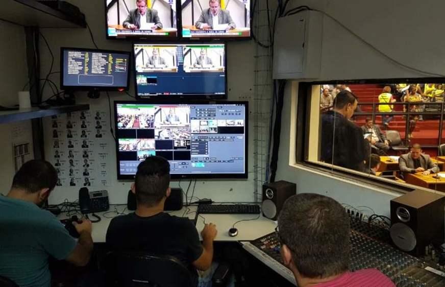TV Câmara no ar em sinal aberto