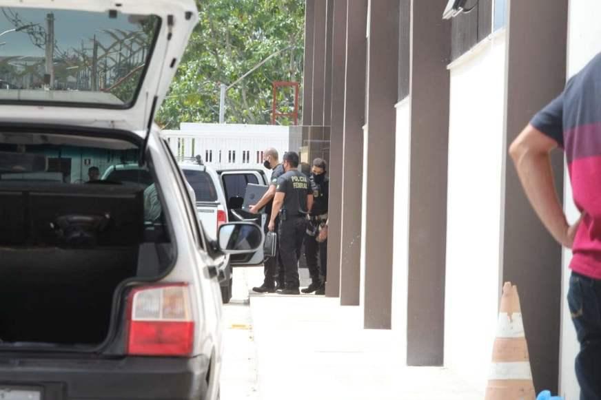 PF apreende computadores em unidade do supermercado Big Amigão