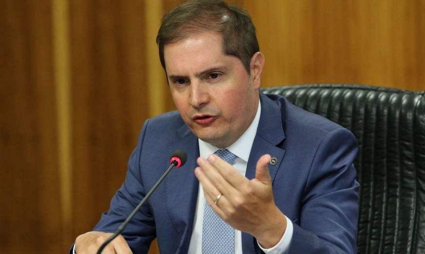 Governo estende programa de suspensão de contrato e redução de jornada