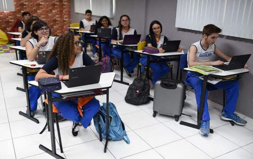 Educação sem distância: Bebê Bombom e Connexus são referências