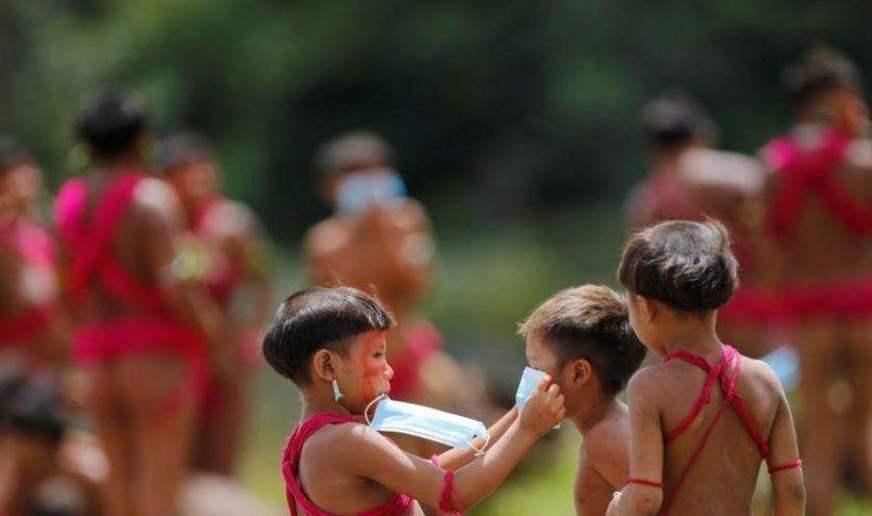 Povos indígenas estão particularmente em risco devido à Covid-19, alerta OMS