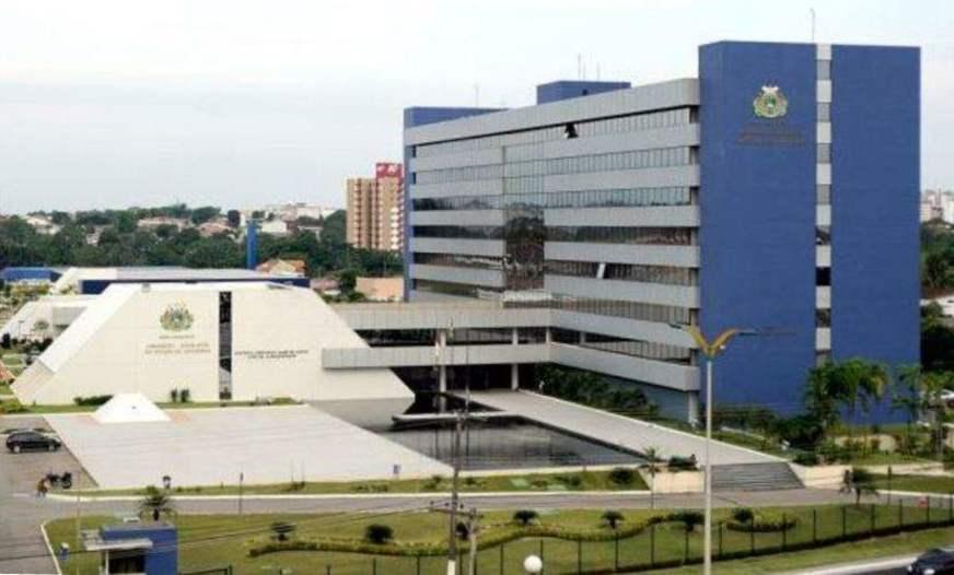 Comissão de impeachment: Alessandra Campêlo é a presidente e Dr. Gomes relator