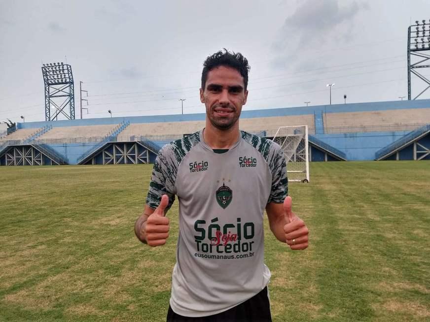 Gilson volta a treinar e pode ser opção para duelo contra o Paysandu