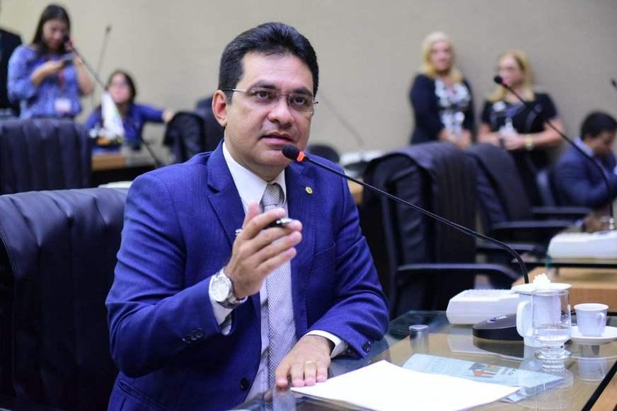 Deputado do AM quer tratamento sem eficácia comprovada contra covid-19