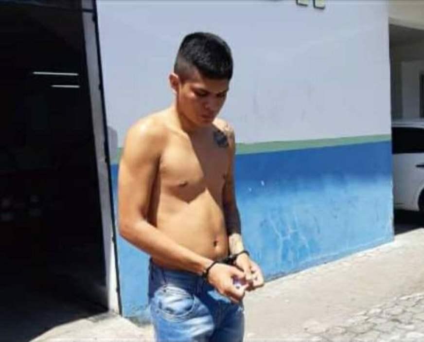 Homem que assaltou parada de ônibus no Japiim é preso