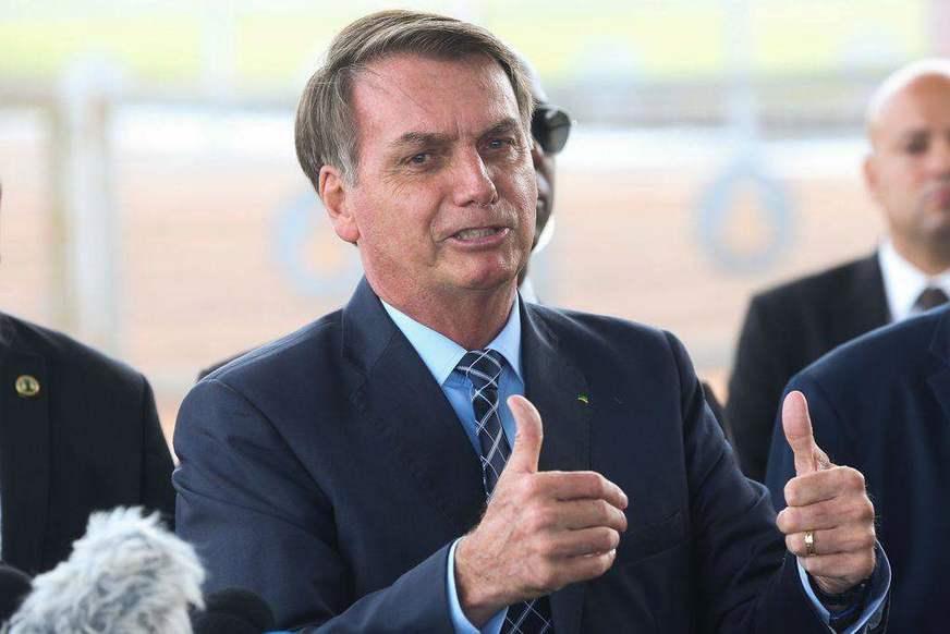 Bolsonaro melhora e 37% acham governo ótimo ou bom, diz Datafolha