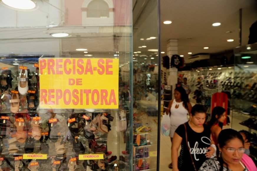 AM é destaque em recuperação nos setores de serviços, comércio e indústria