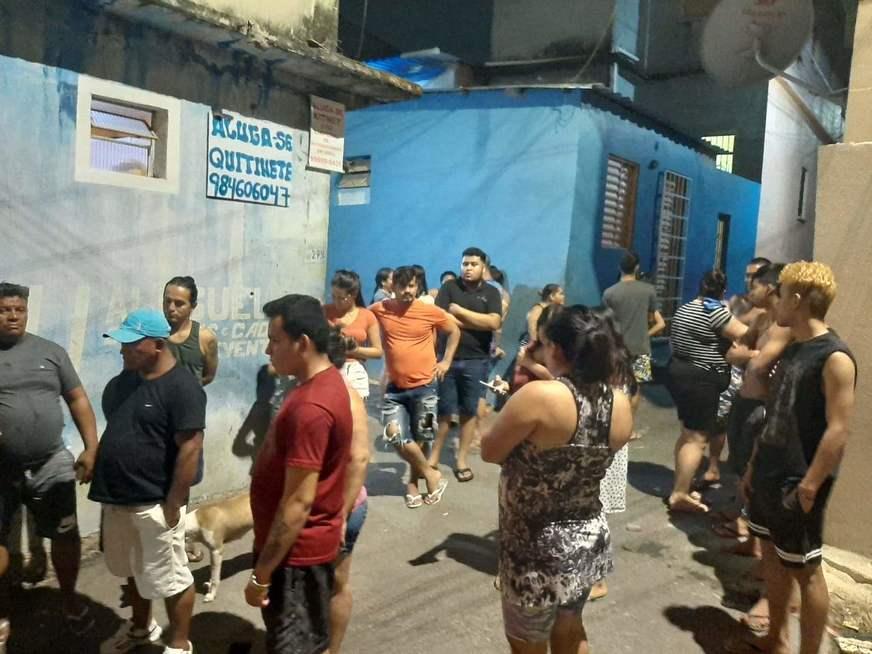 Repositor é executado com oito tiros em beco do bairro Compensa