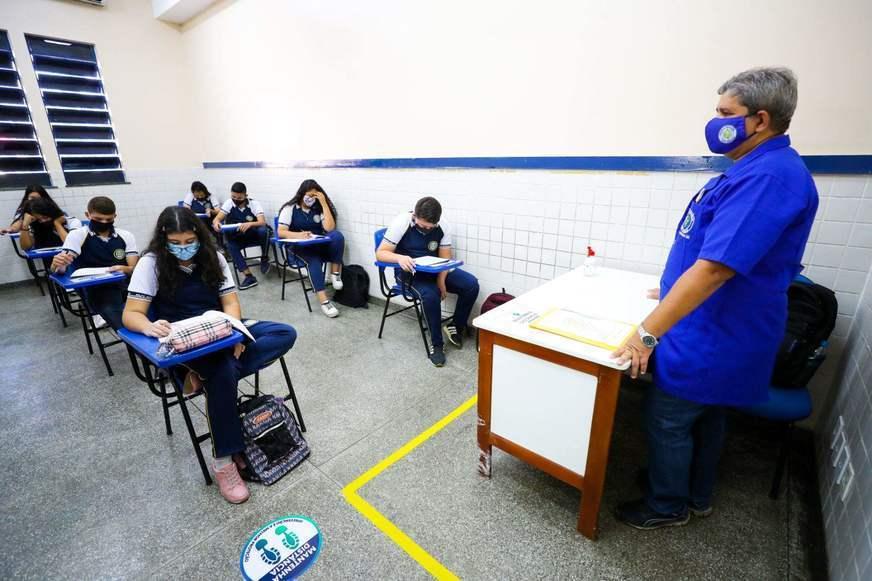 Ampliação do papel da escola