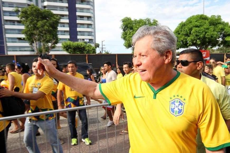 Prefeito fez R$ 2 bilhões em empréstimos