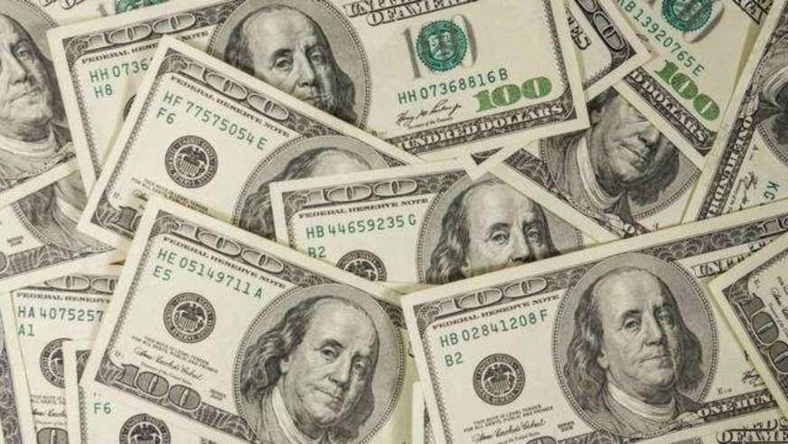 Dólar atinge maior valor desde maio com impasse em programa social