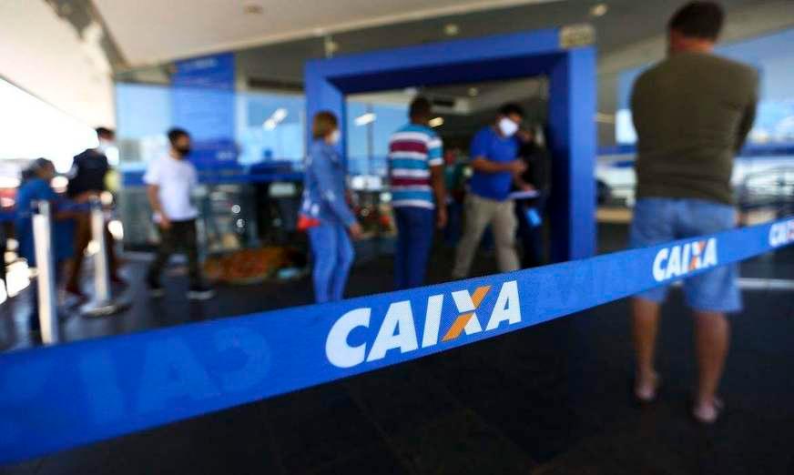 Caixa paga auxílio emergencial para 3,9 mi nascidos em junho