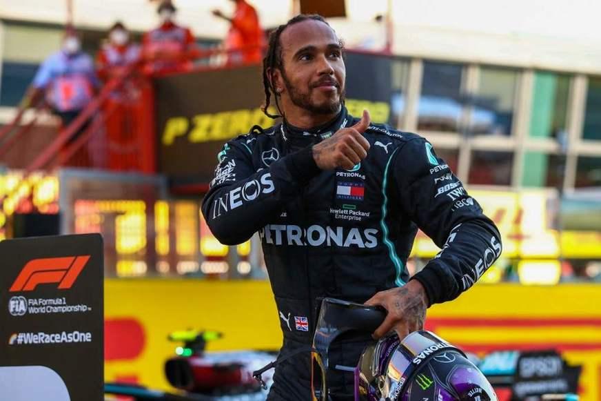 Em corrida com três largadas, Hamilton vence o GP da Toscana