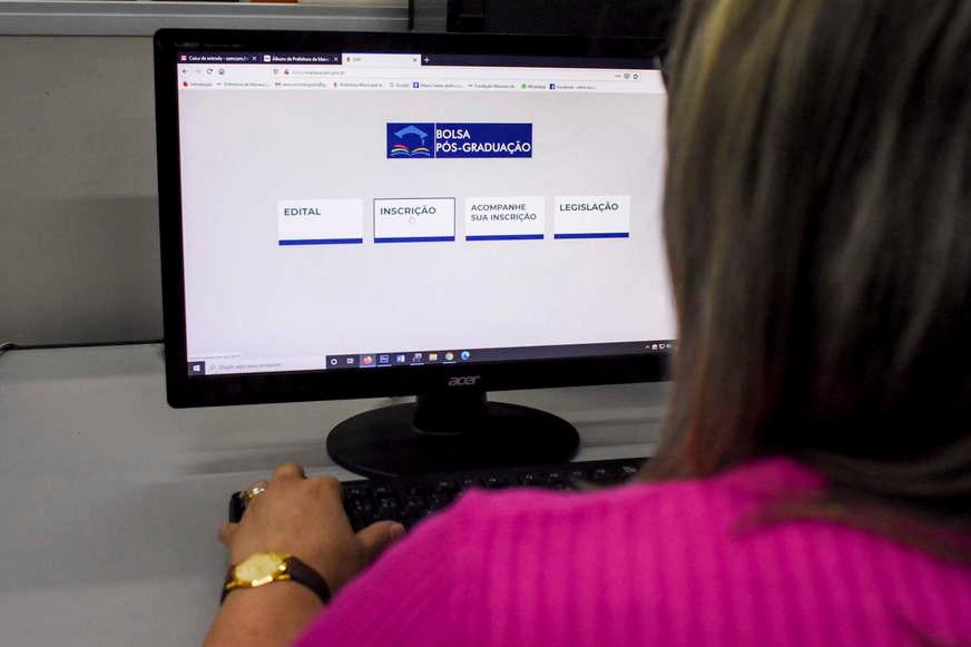 Estão abertas inscrições para o programa Bolsa Pós-Graduação