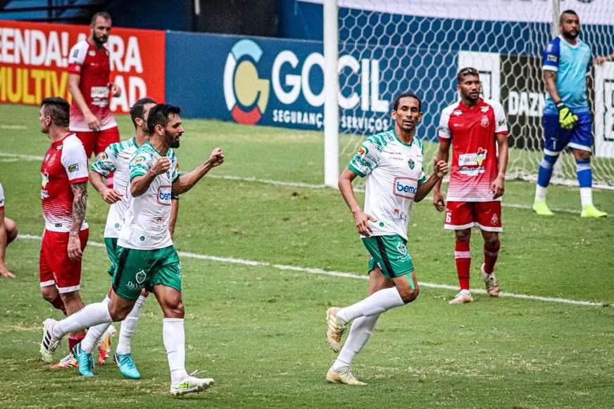 Hamilton vê partida ‘mais ou menos’ do Manaus e prevê dificuldade no returno