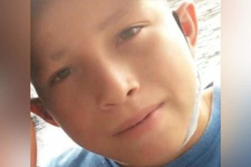 Pais do menino que morreu afogado conseguem liberação do corpo no IML
