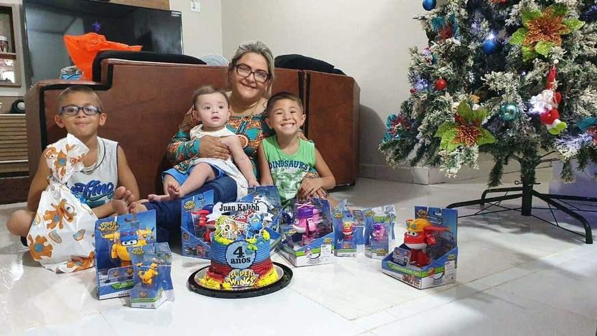 Avó chega na casa dos netos, em Tabatinga, após ser barrada em voo