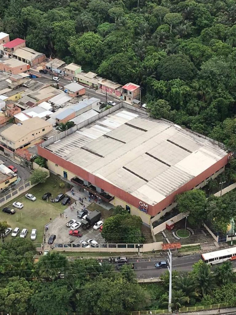 Operação aérea é realizada em colégios eleitorais de Manaus