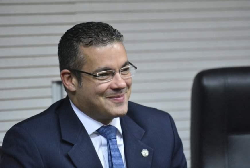 Lista com candidatos ‘laranjas’