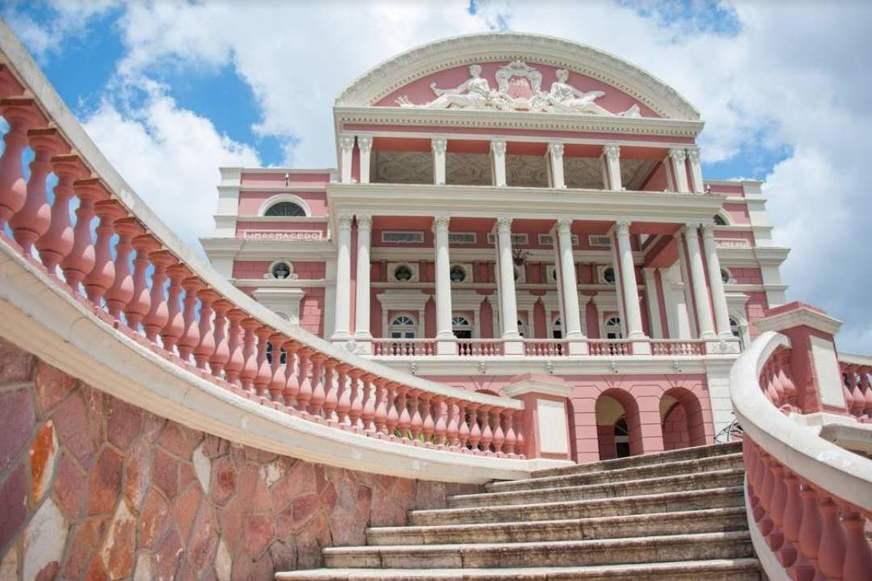 Teatro Amazonas comemora 124 anos com lançamento de vídeo especial
