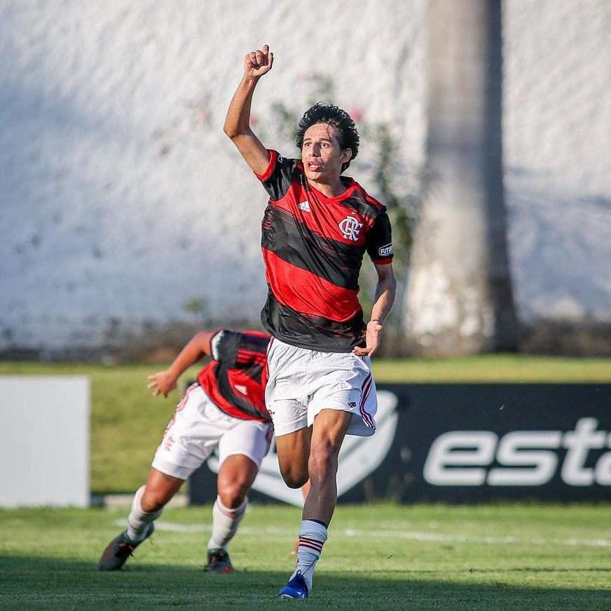 Amazonense de Benjamin Constant se profissionaliza pelo Flamengo