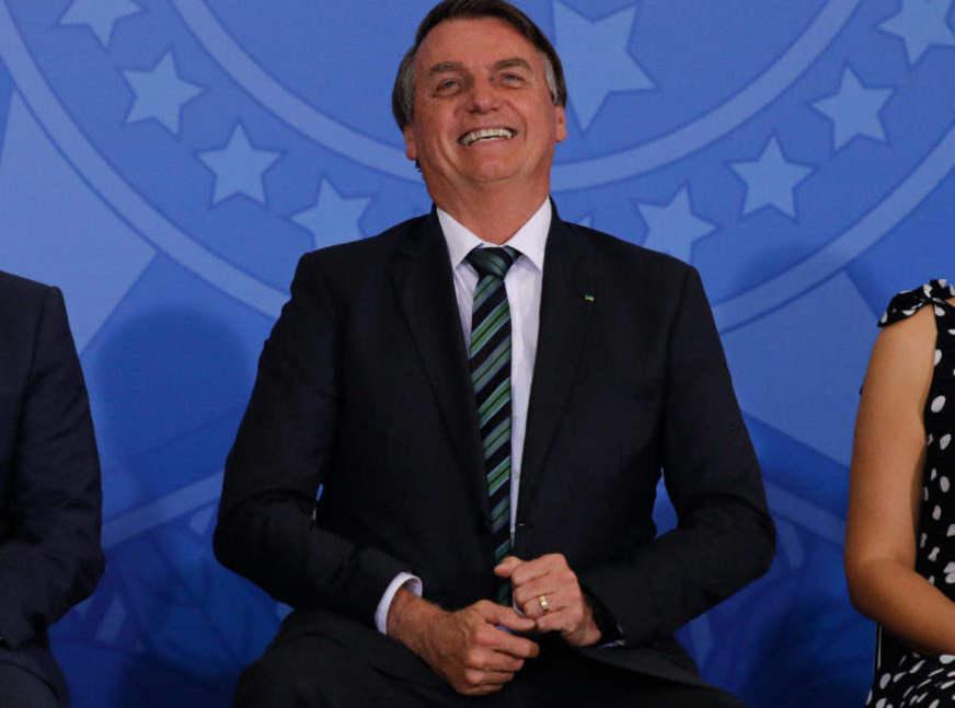 Bolsonaro diz que pressa por vacina ‘não se justifica’