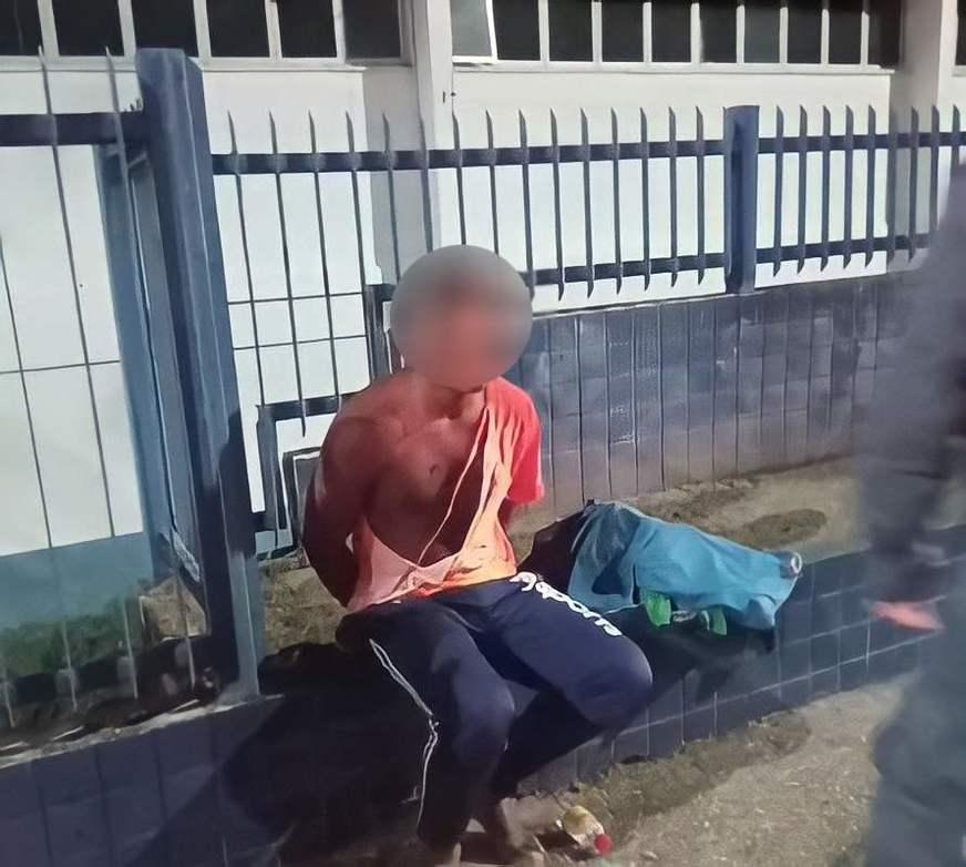 Homem é preso após importunar sexualmente adolescente dentro do ônibus