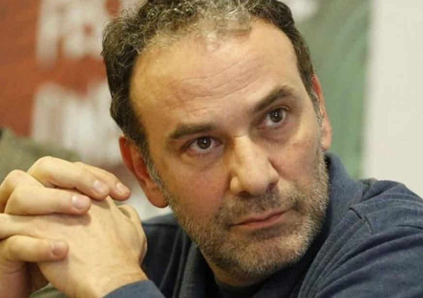 Com Covid-19, Marco Ricca está sedado e intubado em UTI