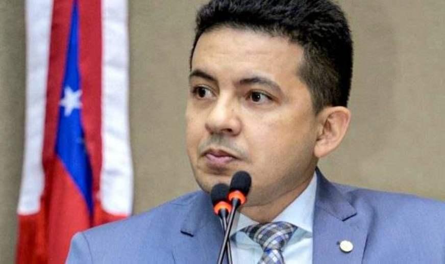 PEC Miojo complica o Delegado Péricles