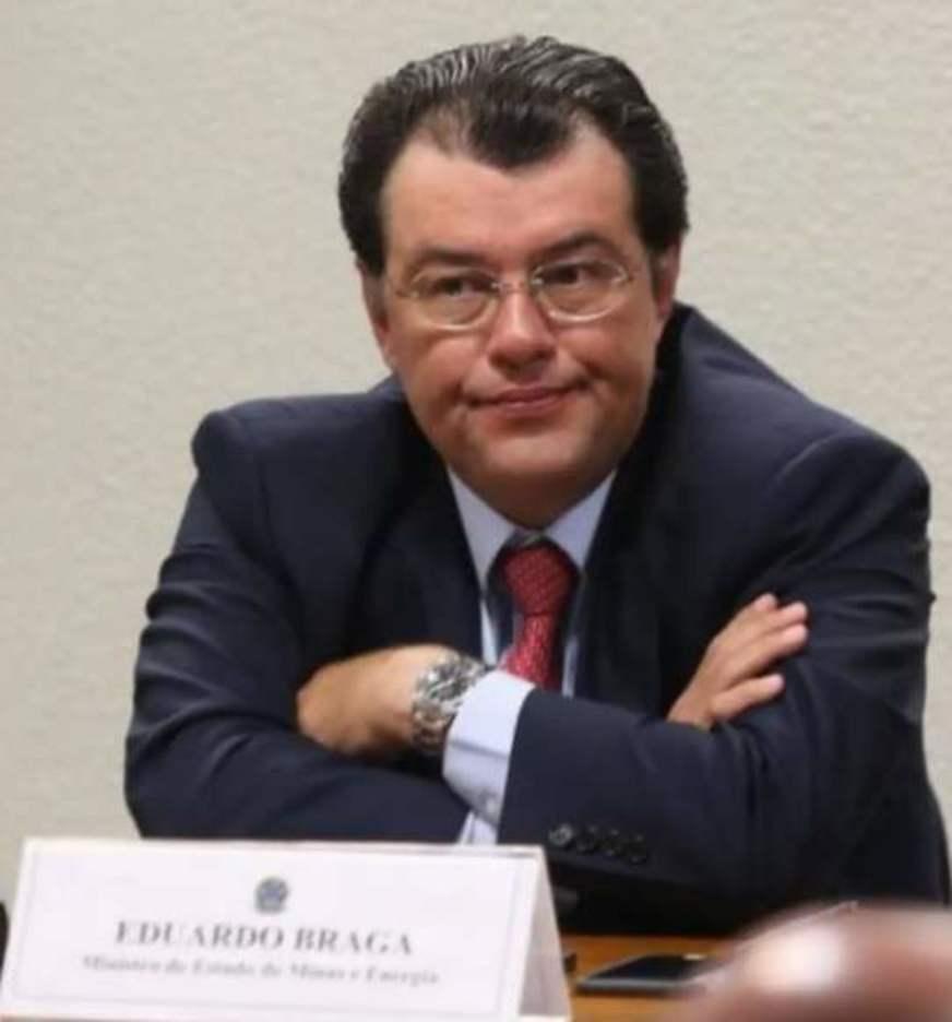 Eduardo Braga fora da disputa