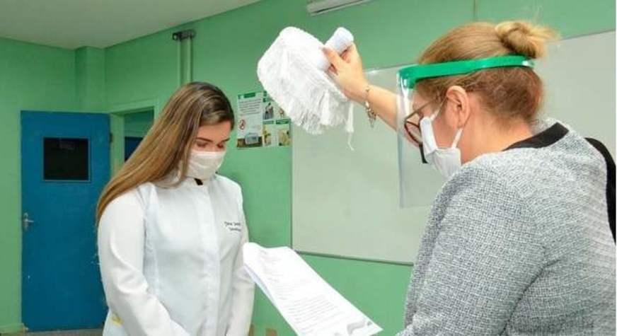 UEA antecipa colação de finalistas