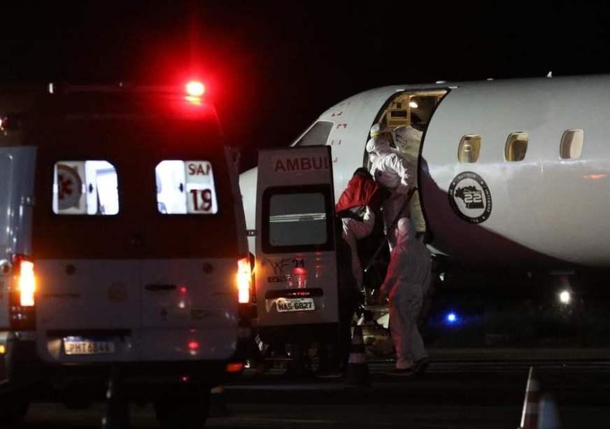 Quatorze pacientes são transferidos de Manaus para Maceió