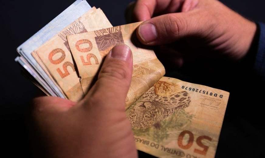 Endividamento de famílias cresce em janeiro e chega a 66,5%