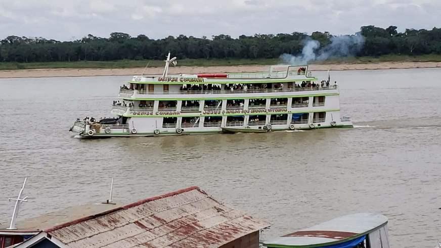 Justiça dá liminar para vítima de violência voltar para casa de barco mesmo com decreto