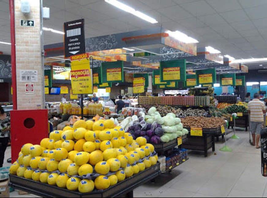 Rede de supermercados adapta serviços para que clientes possam fazer compras sem sair de casa