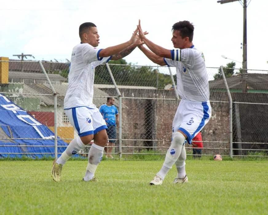 Letal na bola parada, Penarol vence o Nacional e interrompe sequência amarga