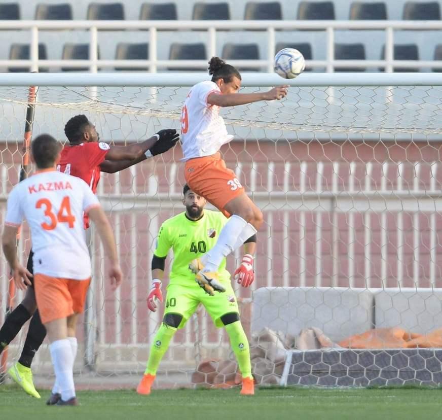 Hamilton tem atuação de gala pelo Kazma SC