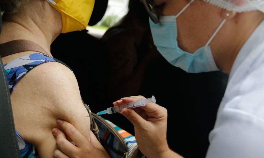 Anvisa libera registro da vacina e de medicamento contra covid-19