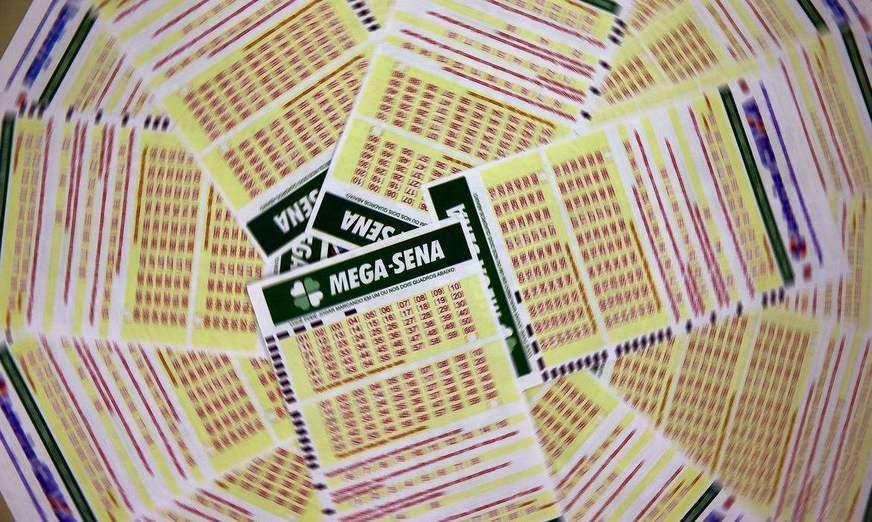 Mega-Sena acumula e próximo prêmio pode chegar a R$ 27 milhões