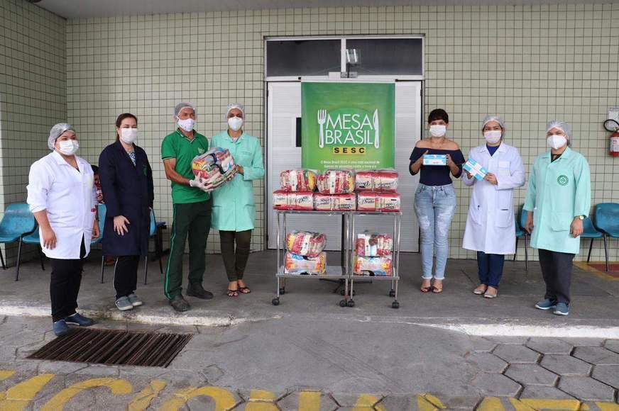Sebrae e Sistema S do AM distribuem 200 cestas básicas e mil máscaras em 8 unidades de saúde
