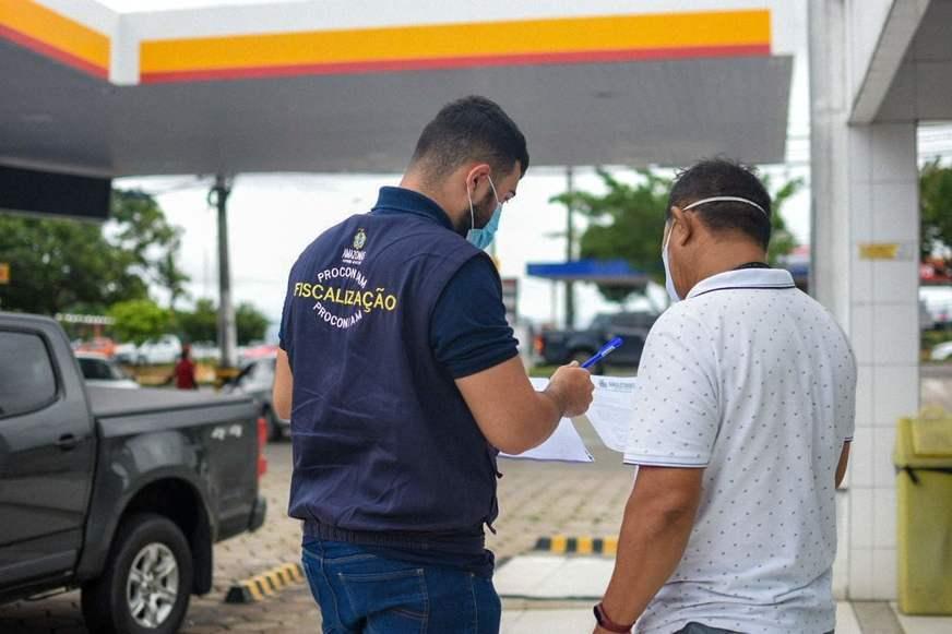 Procon-AM notifica 5 distribuidoras e 57 postos de combustíveis após nova alta no preço da gasolina