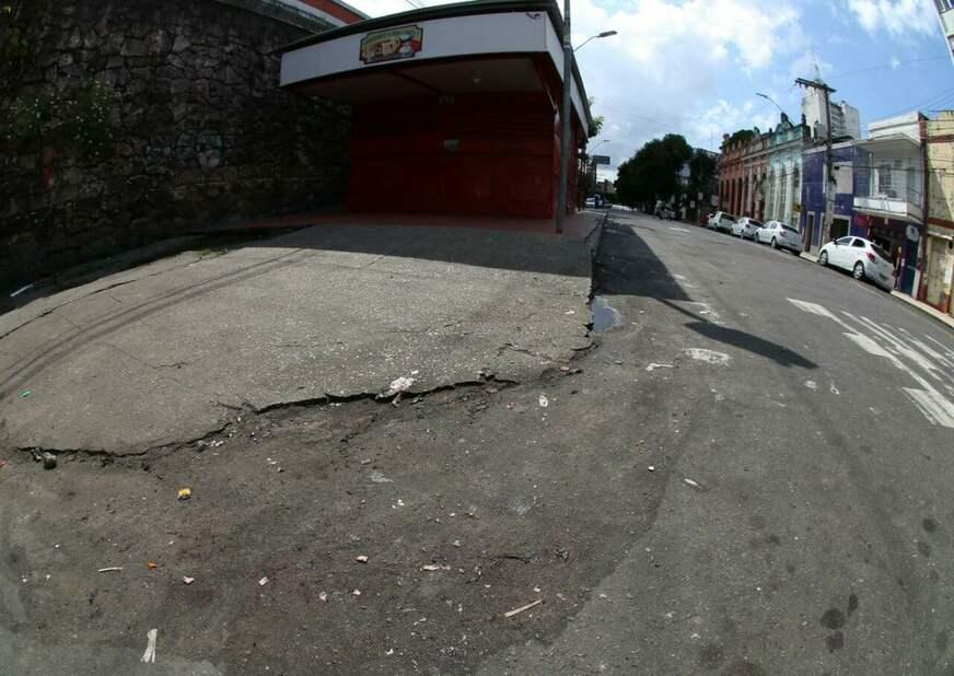 Trio é assassinado enquanto lanchava no Centro