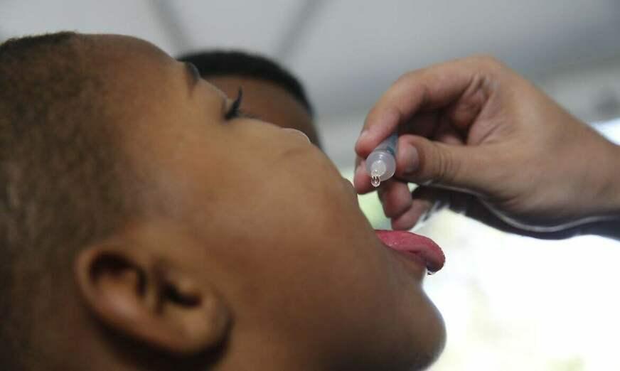 ONU: interrupção de vacinas regulares põe milhões de crianças em risco