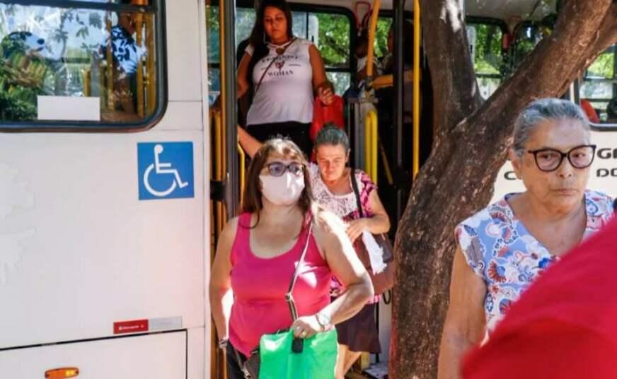 Vereador propõe linhas de ônibus exclusivas para mulheres e crianças