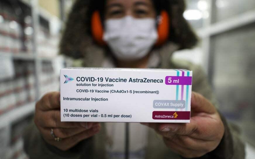 Amazonas recebe lote com 57,9 mil doses da vacina AstraZeneca