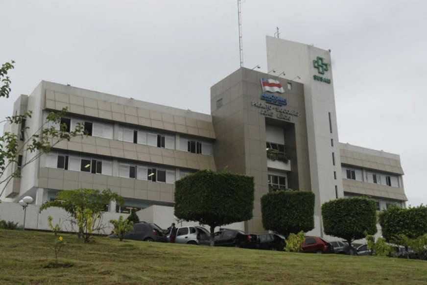 Jovem de 20 anos e adolescente de 16 sofrem tentativa de homicídio em Manaus